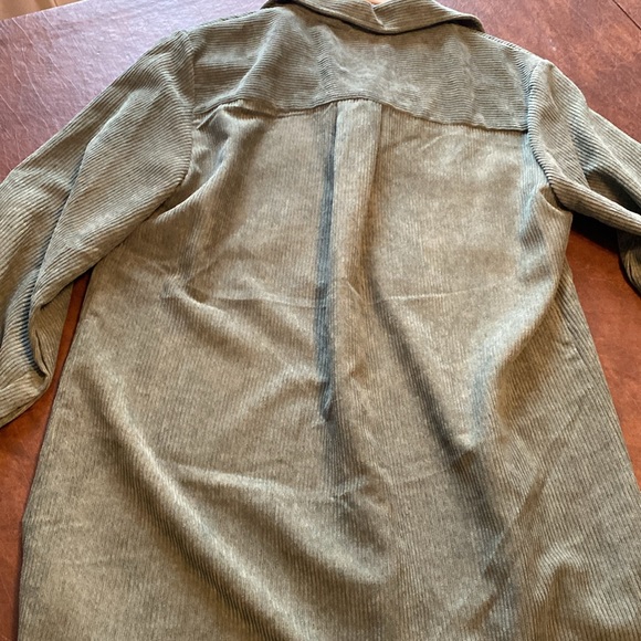 Entro Women’s Green Shirt/ Dress size large NWT - Picture 8 of 9